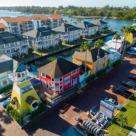 Crescent Royale Condominiums 301-3